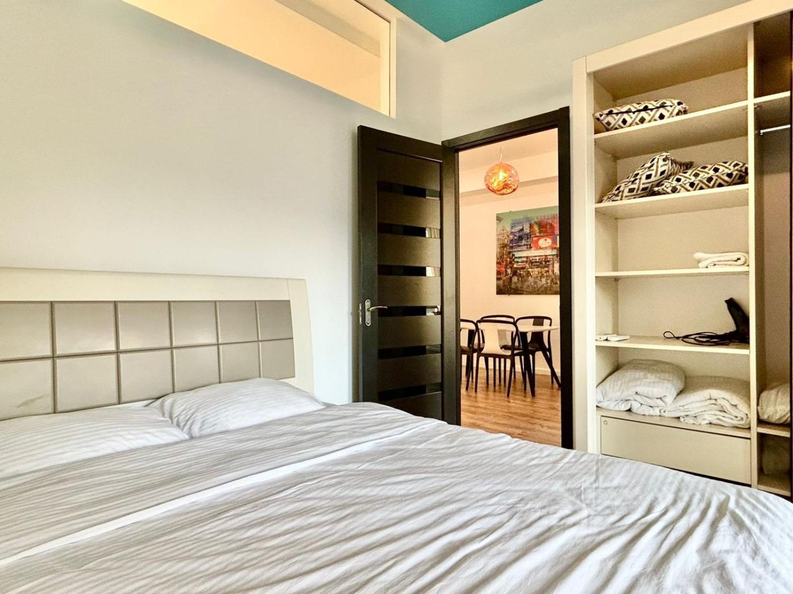 City Center - Next To Holiday Inn -2Br Apartment Tbilisi Ngoại thất bức ảnh
