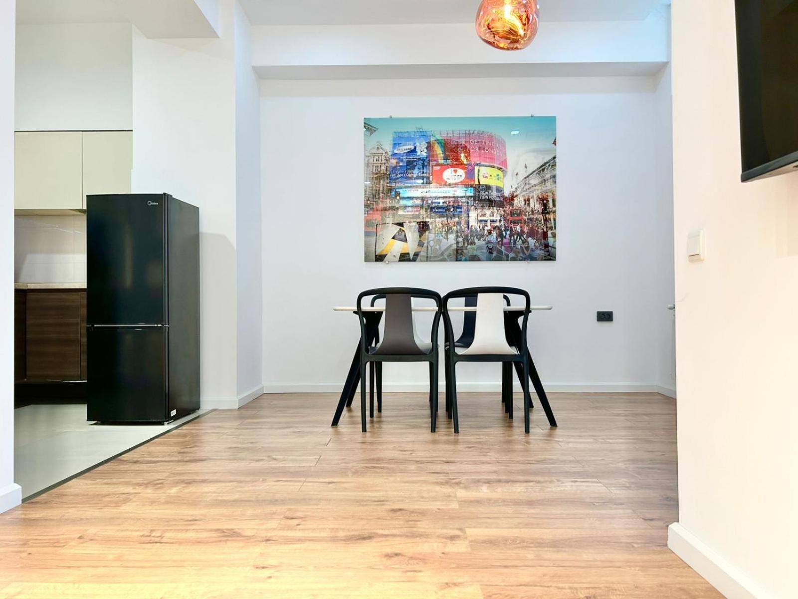 City Center - Next To Holiday Inn -2Br Apartment Tbilisi Ngoại thất bức ảnh